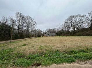 912 Laird Ave, McComb, MS 39648