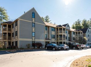 11 Bartemus Trl APT 205, Nashua, NH 03063