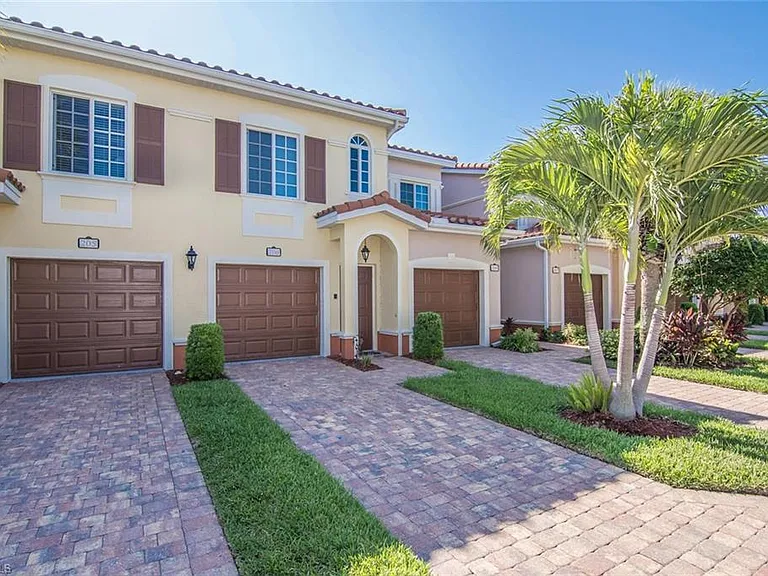 20230 Estero Gardens Cir #206 — Photo 7