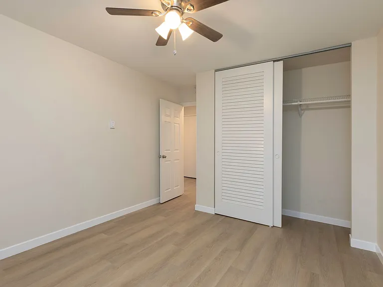 Cordova Apartments — Photo 38