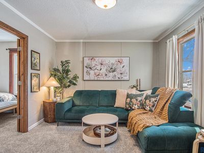 316 NW 9th St, Madison, SD, 57042