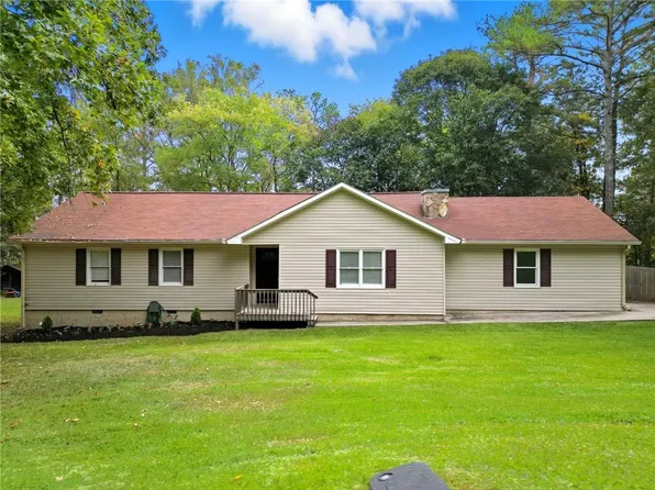 104 Amberidge Dr NW, Cartersville, GA 30121