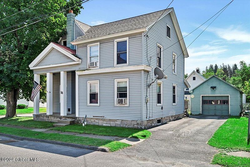 4th image of 16 Montgomery Street