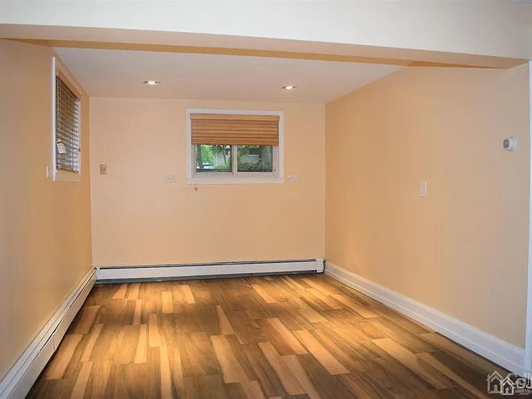 13 Pinter Ln — Photo 11