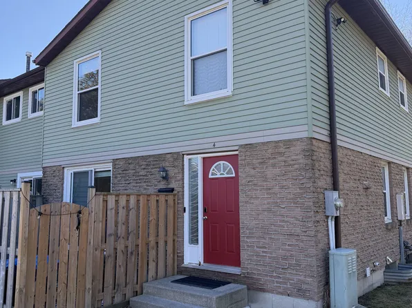 70 Fiddlers Green Rd #4, London, ON N6H 4R4