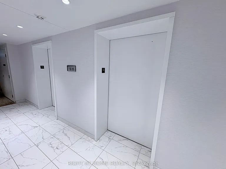 230 Simcoe St #1436 — Photo 4