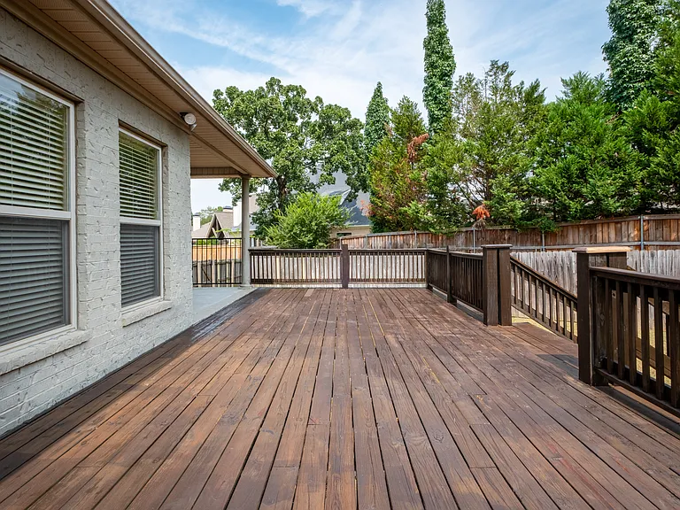 Large Additional deck.