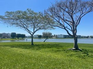 4024 Newcastle Dr #4024-B, Boca Raton, FL 33434