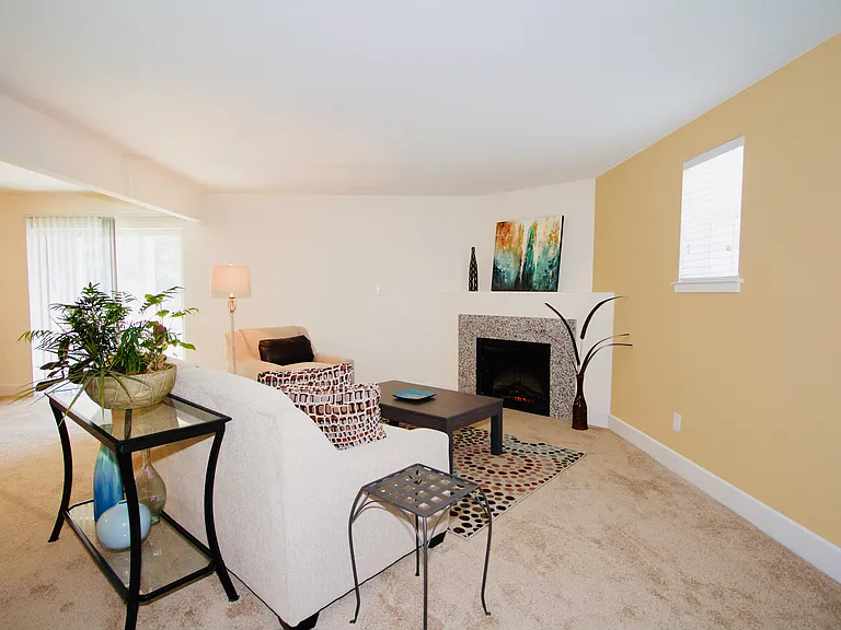 Aspen Apartments — Photo 20