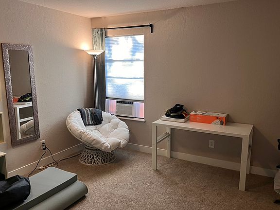 5th image of 301 NW 52nd St #303