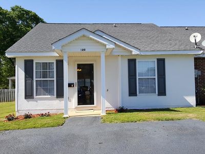 120 Pender Row Cir, Ninety Six, SC, 29666
