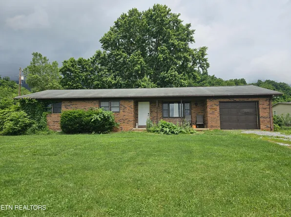 145 Boone Tabernacle Rd, Ewing, VA 24248