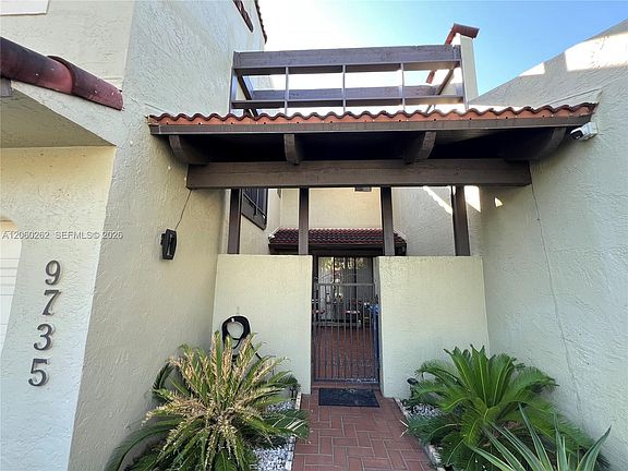 4th image of 9735 Costa Del Sol Blvd #F-101