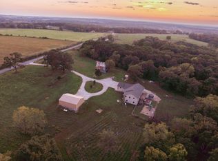 1743 E 340th Rd, Bolivar, MO 65613