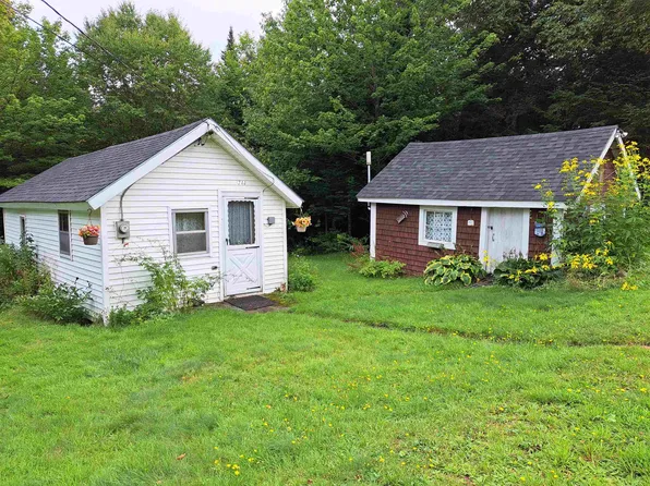 3744 North Main Street, Pittsburg, NH 03592