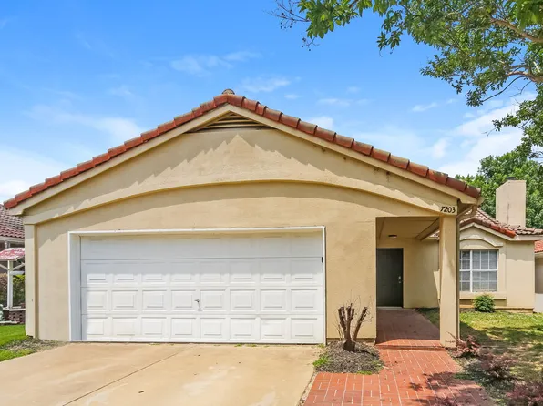 7203 Atterbury Cir E, Southaven, MS 38671