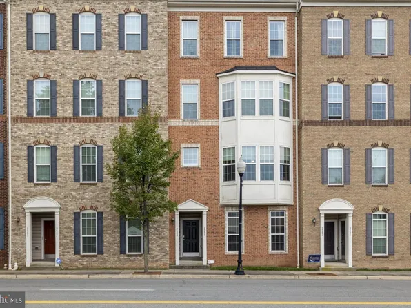 9591 Center St, Manassas, VA 20110