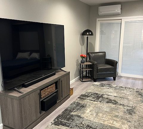 5th image of 13022 Sunnyside Ave N #1