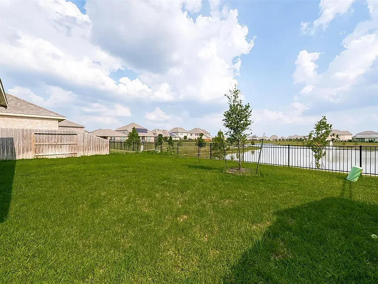 24303 Wild Bramble Ln — Photo 30