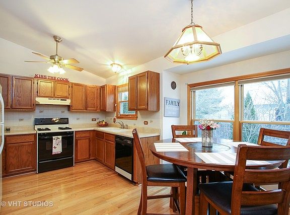 5th image of 2020 Redwood Dr