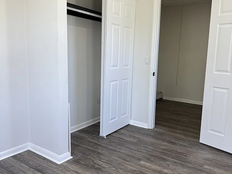 517 Bentley Ave — Photo 5