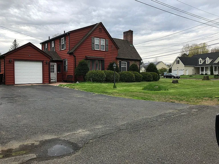 341 Cooper St — Photo 7
