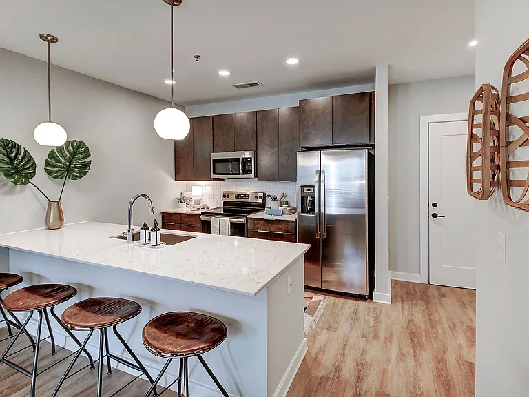 Foster on the Park Apartments — Photo 6