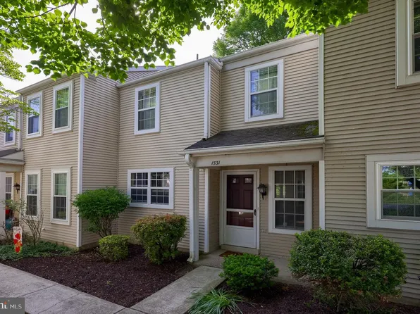1531 Cambridge Ct, Palmyra, PA 17078