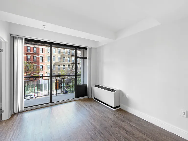 354 E 91st St #305 — Photo 3