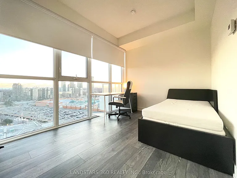180 Fairview Mall Dr #1912 — Photo 16