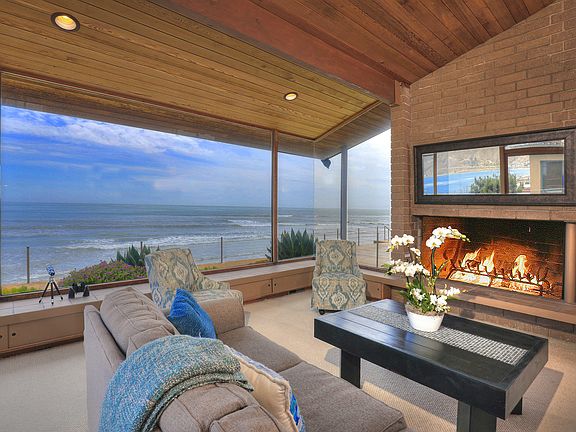 3rd image of 3772 Pacific Coast Hwy