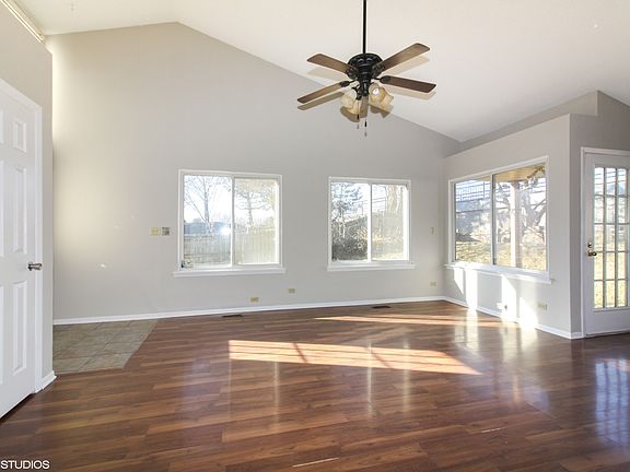 5th image of 707 Clearwood Ct