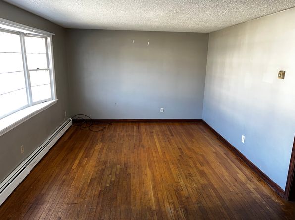 (undisclosed Address), East Hartford, CT