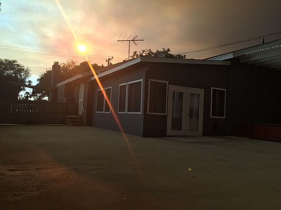 5th image of 1120 N Catalina Ave
