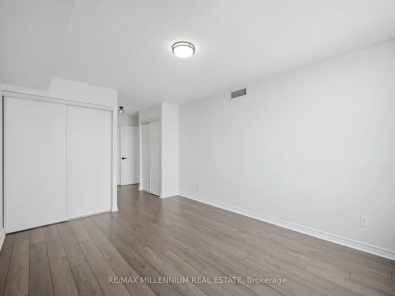 68 Corporate Dr #1532 — Photo 21