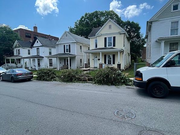 705 Stewart Ave SE