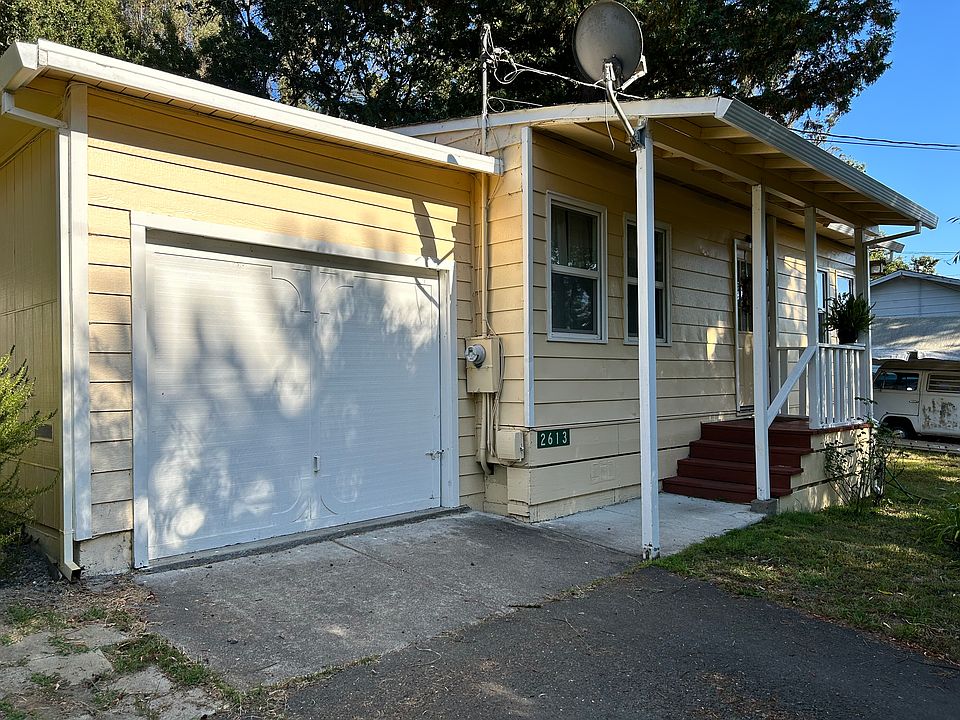 1st image of 2613 Brush St