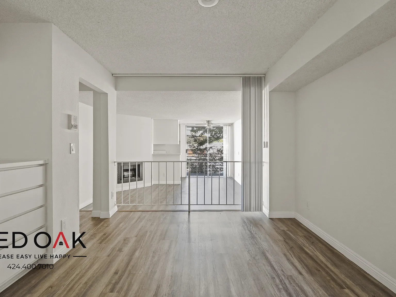 Beautiful One-Bedroom with Balcony, Pool, and Included Parking ~ In Vibrant Panorama City! — Photo 2