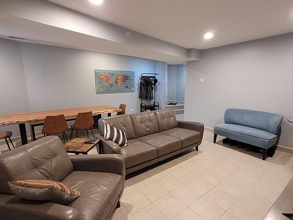 4th image of 4127 N Ashland Ave #G