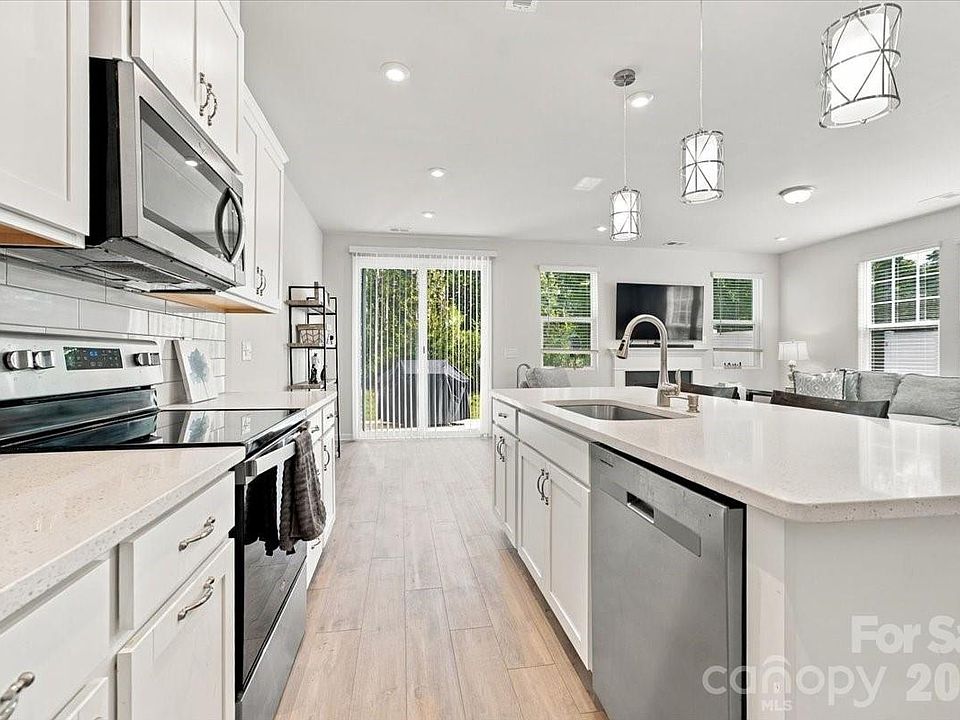 1st image of 8036 Overmeadow Ln
