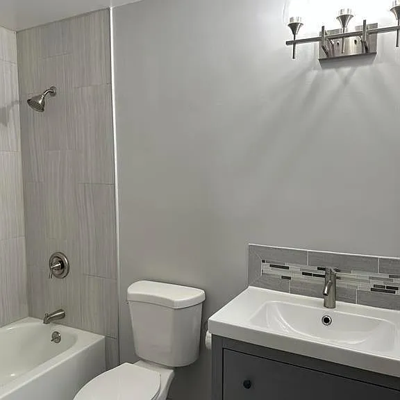 59 Goodwin Dr — Photo 2