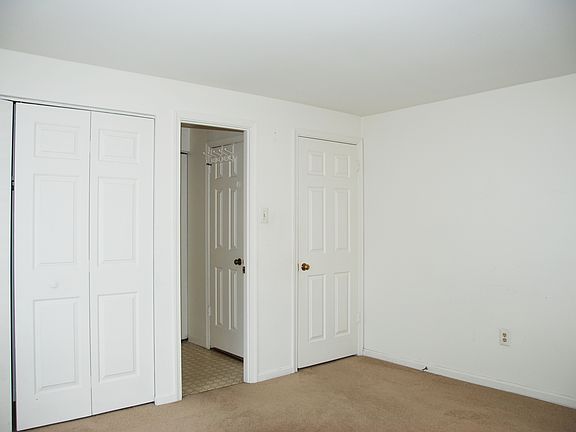 4th image of 7105 Latour Ct