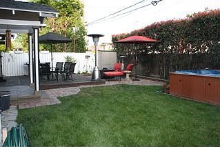 Backyard entertainer's delight