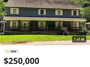 2685 Lens Creek Rd, Hernshaw, WV 25107