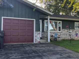 72 Stark Rd, Random Lake, WI 53075