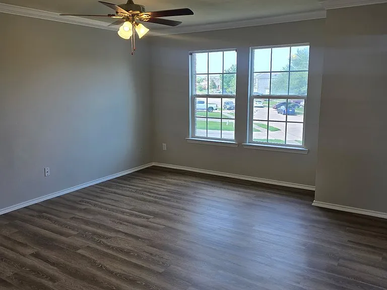 5049 Mosaic Dr — Photo 8