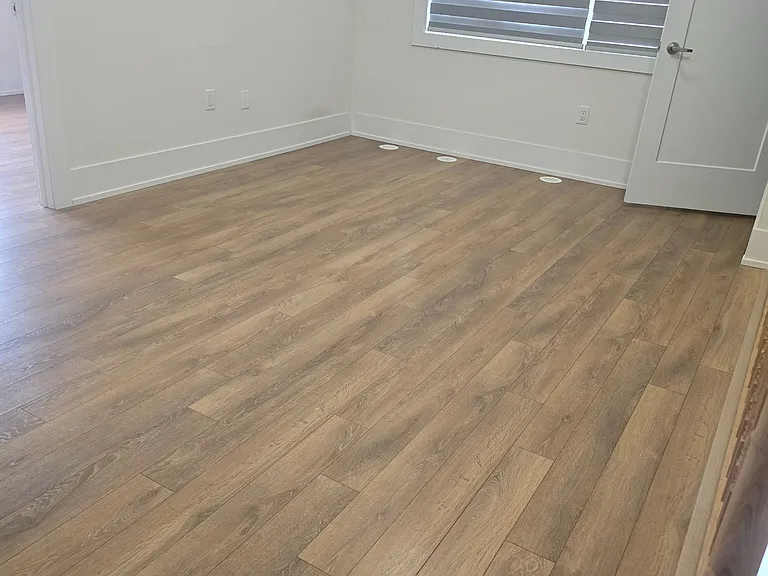 202 Webb St — Photo 4
