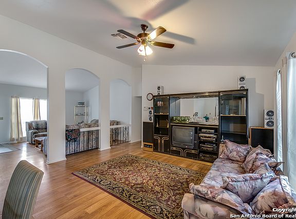 4th image of 4318 Las Cruces St