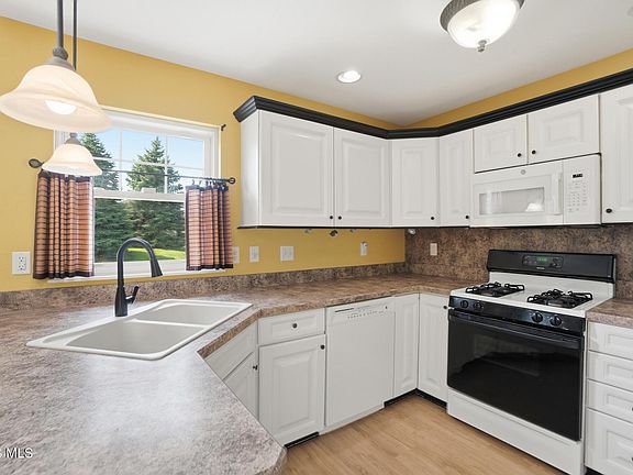 4th image of 2515 Glengate Dr