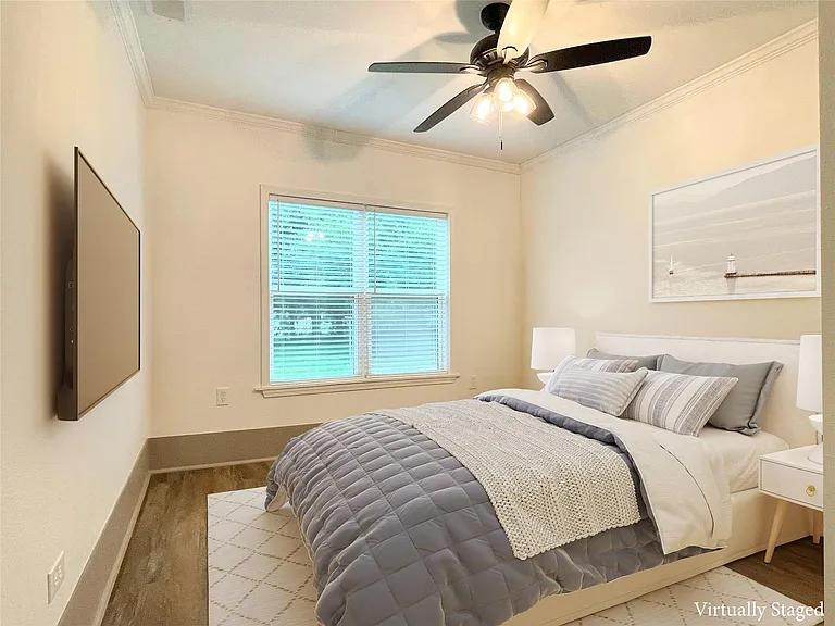 210 W Crescent Dr — Photo 22